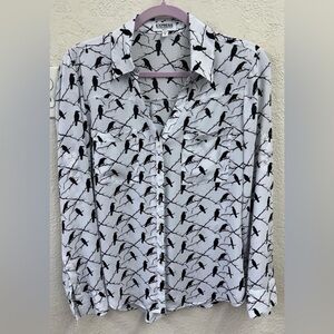 👀ISO👀 not selling. Looking for size L or M